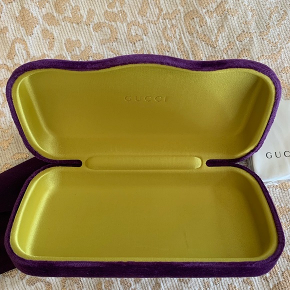 Gucci Sunglass Case - Picture 4 of 4